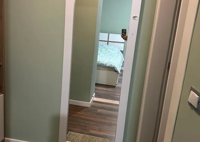 Hotel, Bar, Restaurant Beni *