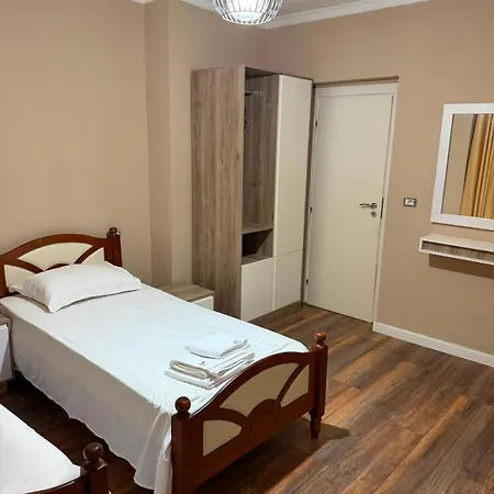 Hotel, Bar, Restaurant Beni Hotell *
