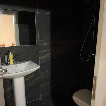 Hotel, Bar, Restaurant Beni Hotell