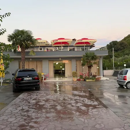 Hotell Hotel, Bar, Restaurant Beni *