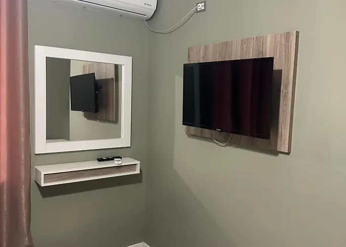 Hotel Hotel, Bar, Restaurant Beni