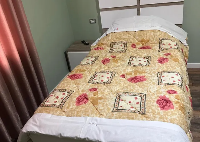 Hotel, Bar, Restaurant Beni