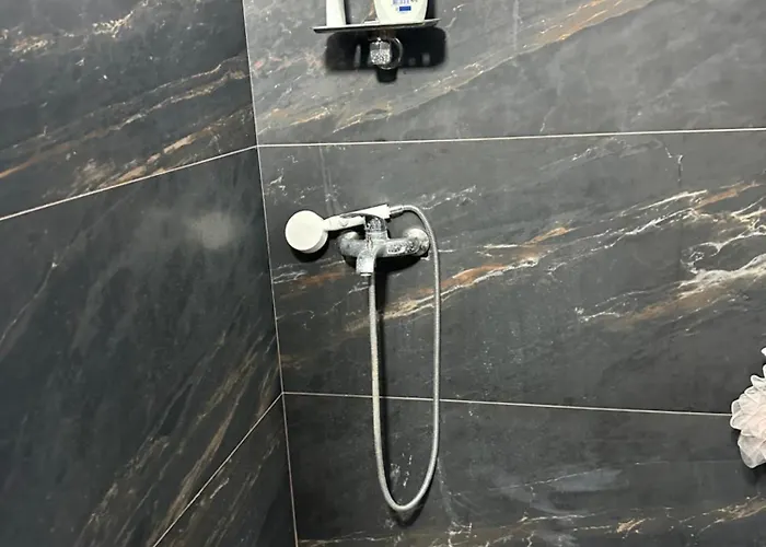 Hotel, Bar, Restaurant Beni